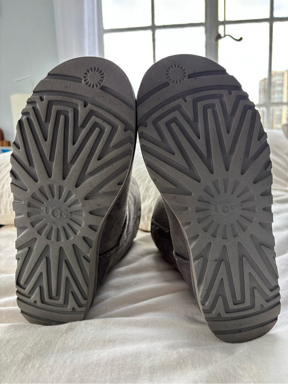 UGG W Classic Short II Grey Boots - Picture 6 of 9